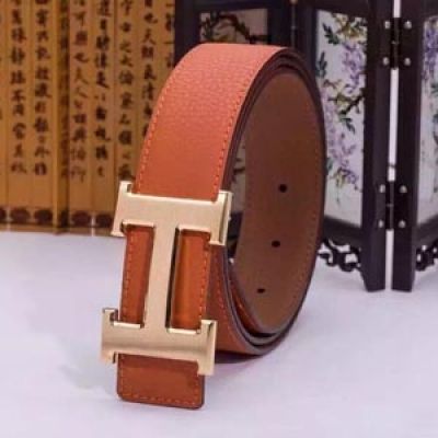 Hermès愛馬仕(法國)   男款腰帶寬度3.5cm（寸4）原版淺茘枝雙面可用，結合精鋼拉絲扣頭，細節之處精湛體現！