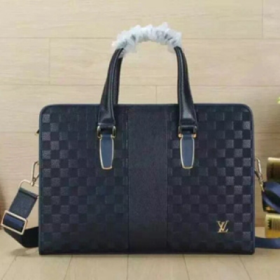 Louis vuitton 進口原版牛皮 黑色，寶藍，咖啡