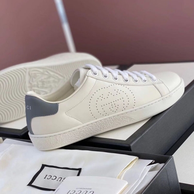 Gucci古馳真皮 最高品質 這個一點都不含糊、定制到原工廠皮料、流行趨勢擺脫了布面材質風格、回歸全真皮系列、體驗超舒適穿著感受、