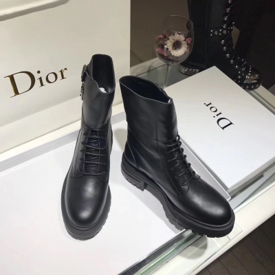 頂級版本！Dior 迪奧2017秋冬走秀款！厚底小牛皮短靴，原版1:1品質！鞋面小牛皮，內裡墊腳純羊皮，原版大底，跟高3cm，碼數35-39