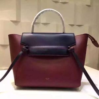 Celine Belt Bag  紐約曼哈頓已經到處可見最新的Belt bag蓋面此款手袋有點Trapeze的感覺，深受眾多明星厚愛，時尚又百搭，超模劉雯，奚夢瑤都在Show尺寸：28*24*17cm