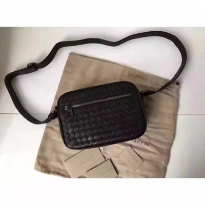 BV BOTTEGA VENETA 原廠皮 407648新款像機包男女皆可通用，胎牛皮制定編織22X15X5