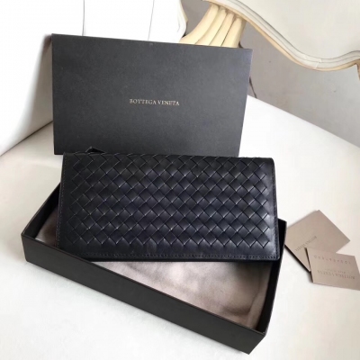 BV Bottega Veneta 261847原廠特定胎牛 新款歸納錢夾 名片銀行卡零錢痛痛幫你歸納出來 純手工編織