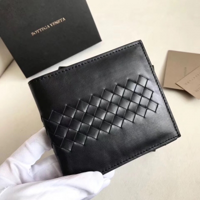 BV Bottega Veneta 110916新款半編翻折短夾，義大利原廠胎牛皮！皮質細膩軟滑