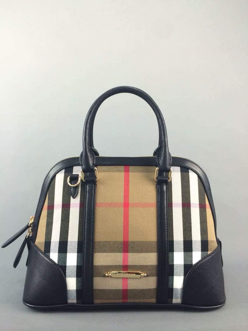 Burberry 巴寶莉 專櫃同步新款手提女包 3021155 黑色、進