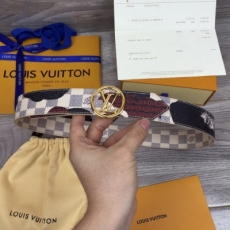 LV LOUIS VUITTON 路易威登腰帶 35mm 專櫃編碼M9936 首推情侶款式 經典純黑或亮麗橙紅兩色可選 雙面雙色可選LV