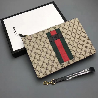 【GUCCI-古奇】十年打造專業GUCCI 市場頂級獨家控貨，專櫃品質 採用進口牛皮，原廠五金！精緻做工。獨家實物拍照品質如圖可見 。款號：433665