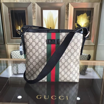 【Gucci 古馳】Gucci新款。市場頂級獨家控貨，專櫃品質 採用進口牛皮，原廠五金！精緻做工。 獨家實物拍照 品質如圖可見。型號: 387111尺寸：寬27*高28*側寬4