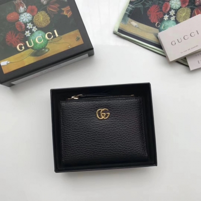 【Gucci古馳】全網獨家供貨 不管是用料、做工 、logo、鋼印、編碼、走線、每一個細節都將古馳的精彩內涵表現得淋漓盡致 品質保證，售後無擔憂， 原廠材料！ 實物拍攝 品質如圖可見 。型號：474747尺寸：12*10