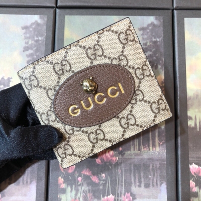 Gucci古馳原單！短夾裝飾真皮滾邊配以虎頭五金燙泊LOGO案彩，最好的詮釋了個性時尚的feel 採用義大利牛皮進口內裡，定制五金，經典pvc雙G面料 型號：473954，顏色：小虎頭PVC，尺寸：11×9×1.5cm。