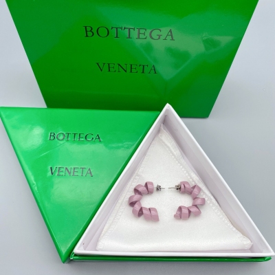 BOTTEGA VENETA BV 耳釘現貨紅書上已刮起一陣熱潮！高級定制 又一個款