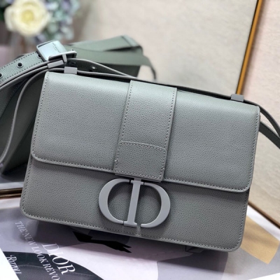 Dior迪奧 爆款回貨磨砂彩扣 Dior 30 Montaigne 系列 尺寸：24cm