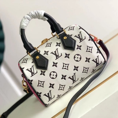 LOUIS VUITTON LV 路易威登 M46118 M46088 Speedy Bandoulière 20 手袋取材 Monogram Empreinte 牛皮革，表面圖案先後經過壓印和印花工