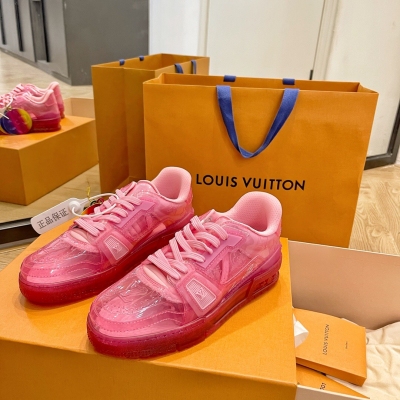 LOUIS VUITTON LV路易威登 正品級爆炸款LV透明鞋情侶款 專櫃超級難買！鞋面獨家訂制PVC透明膠片，注意看膠片通透度、非市面通貨材質，原版開模TPU大底、質感原版一致，請區分於市面廉價貨