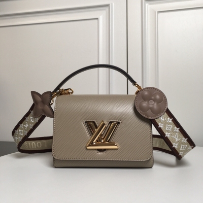 LOUIS VUITTON LV路易威登 M57049 頂級原單 本款 Twist 小號手袋取材 Epi 皮革，以刺繡寬肩帶呈現迷你 Monogram 圖案和路易威登標識的矚目拼接，底部綻放皮革 Mo