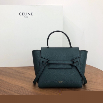 Celine 2021新品 PICO Mini 近期爆款 包型輪廓立體自然 手掌紋 看似厚實的外觀包裝、上手卻能感覺到她的柔韌 、高級感十足。手掌紋/鯰魚包 尺寸：16*21*8cm