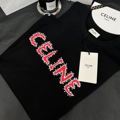 Celine 2023ss 男女同款印花釘珠T恤 極簡配色簡約大氣 下半身失蹤的甜酷look 撞色字母剪裁個性十足 隨意一件T恤輕鬆穿搭SML