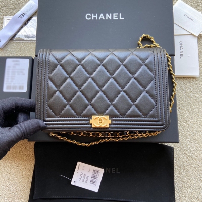 Chanel香奈兒 小香進口義大利皮 貨號:A80287 全蓋 尺寸:w19.5×h13×d3.5cm 顏色:黑色羊皮金色五金