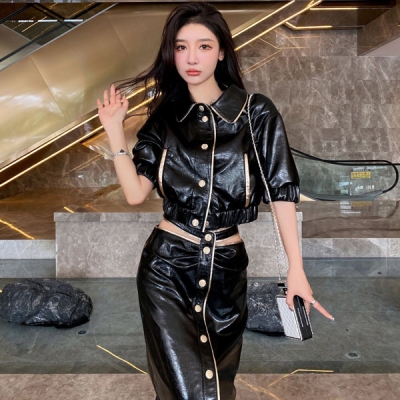 Chanel香奈兒 2022/Fw 秋冬新款套裝 具氣質的款式一套出街回頭率爆棚 小羊皮撞色復古高級凹造型首選 自帶優雅fell 現貨發售 SML