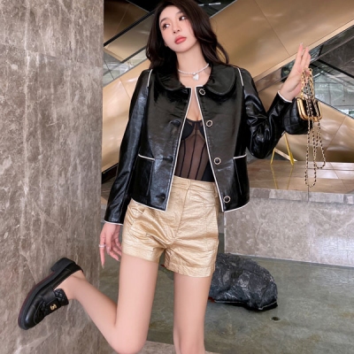 Chanel香奈兒 2022/Fw 白邊皮外套具氣質的款式 出街回頭率爆棚 小羊皮撞色復古高級凹造型首選 自帶優雅fell SML