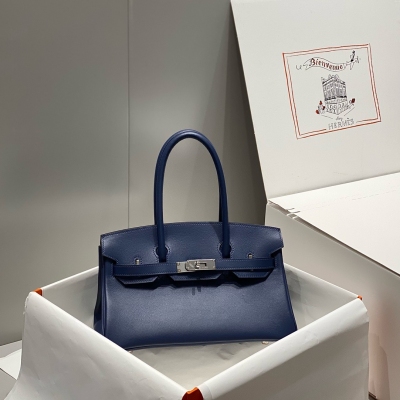 Hermes愛馬仕 SHOULDER BIRKIN 29 秀場焦點黑銀 新出的迷你版尺寸真的精巧！拉長寬度 縮短高度 精緻度直接拉滿 簡潔流暢的線條 29cm